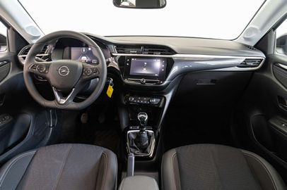 Car image 26