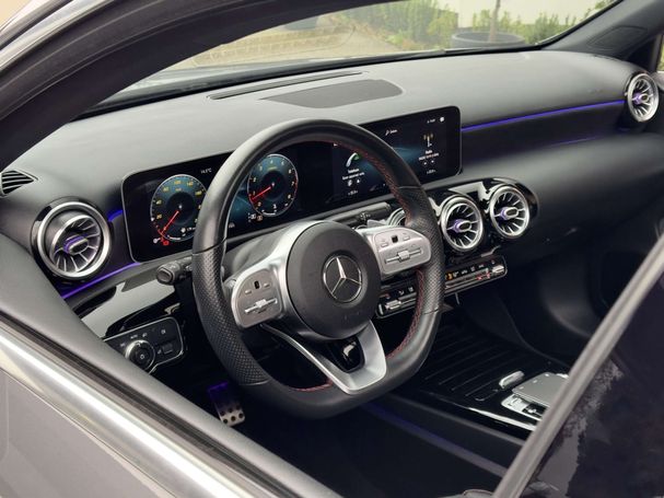 Mercedes-Benz A 220 140 kW image number 20