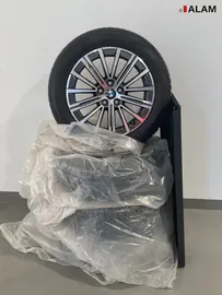 Car image 35