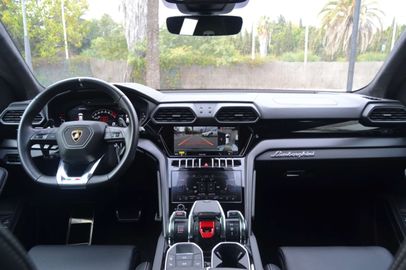 Car image 29