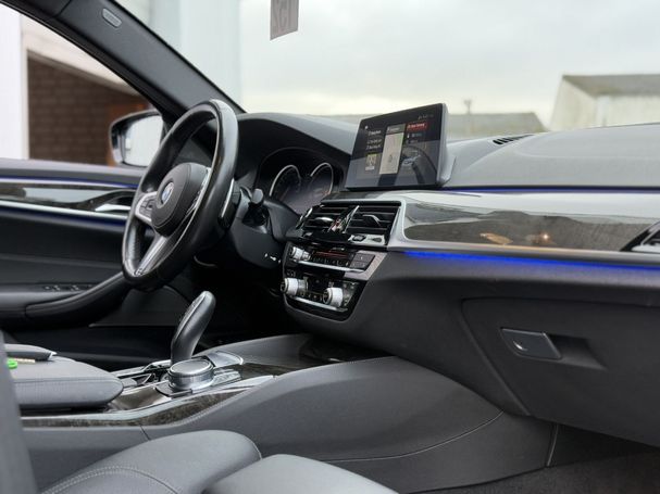 BMW 530d Touring 195 kW image number 12