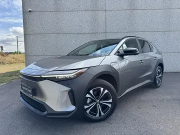 Car image 30