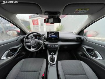 Car image 13