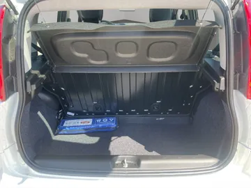 Car image 20