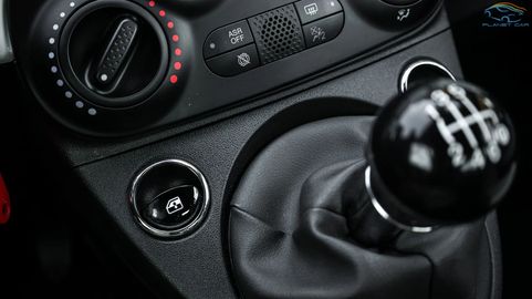 Car image 23