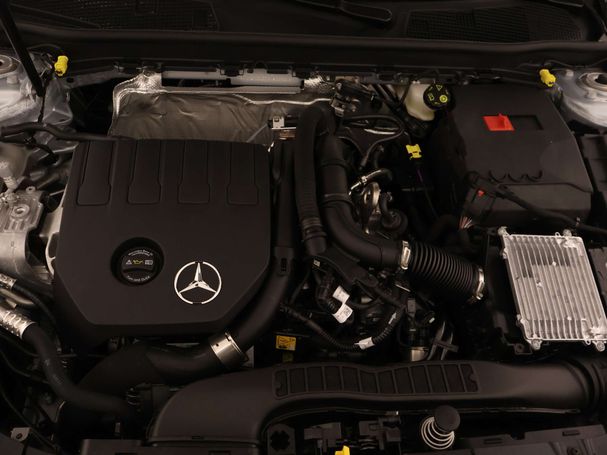 Mercedes-Benz A 180 100 kW image number 37