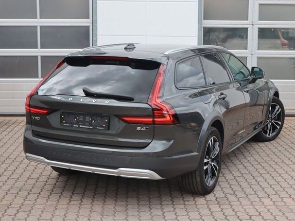 Volvo V90 Cross Country Pro AWD 145 kW image number 14