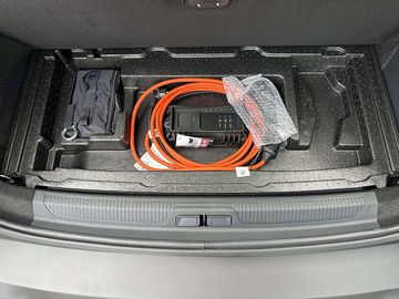 Car image 36