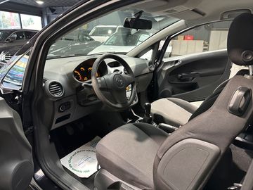 Car image 12