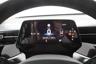 Car image 23