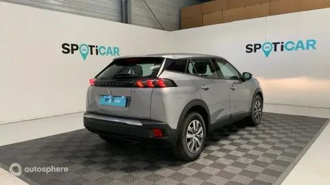 Car image 4