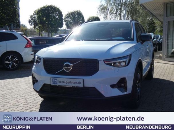 Volvo XC40 B4 Plus Dark 145 kW image number 1