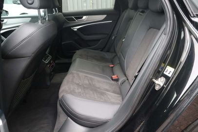 Car image 41