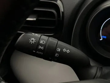 Car image 29