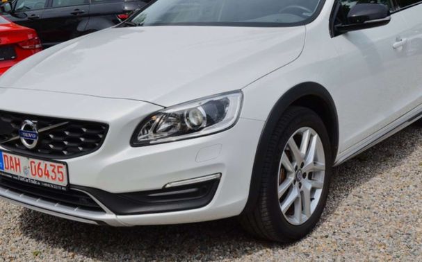 Volvo V60 Cross Country D3 Geartronic Pro 110 kW image number 8