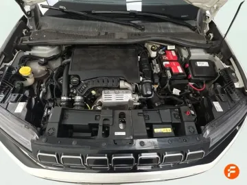 Car image 25