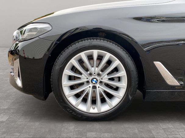 BMW 520i 135 kW image number 9