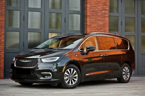 Chrysler Pacifica 214 kW image number 8