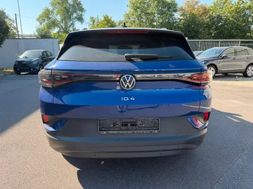 Car image 37