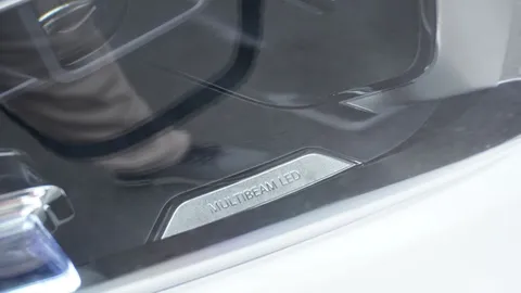 Car image 42
