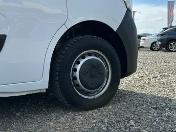 Car image 39
