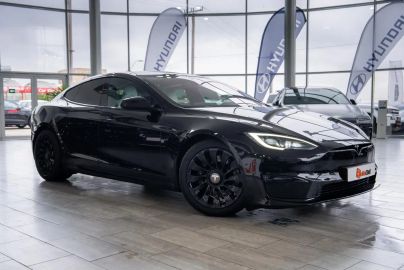 Car image 24