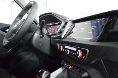 Car image 22