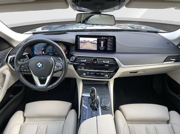 BMW 540d Touring Luxury Line xDrive 250 kW image number 7