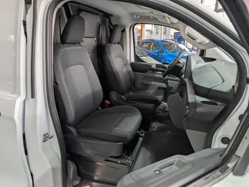 Car image 39