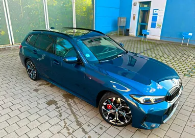 Car image 35
