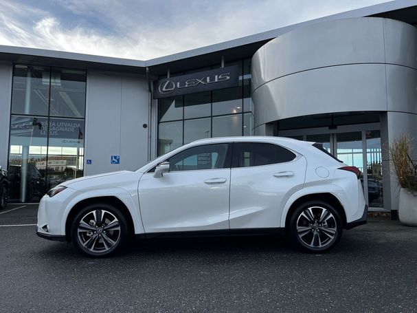 Lexus UX 300h F E-FOUR 146 kW image number 5