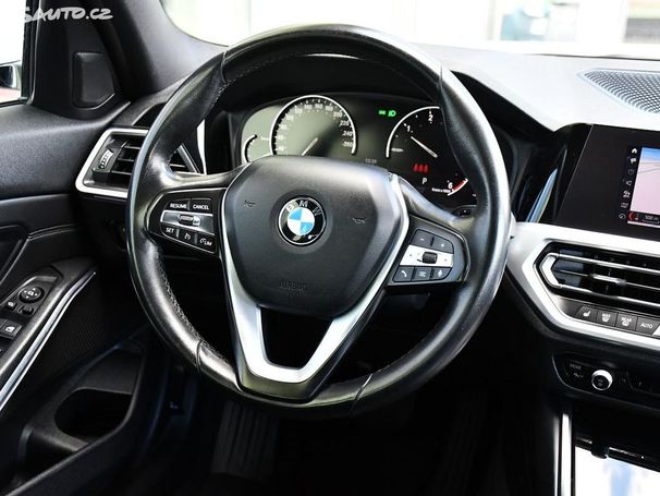 BMW 320d Sport Line 140 kW image number 6