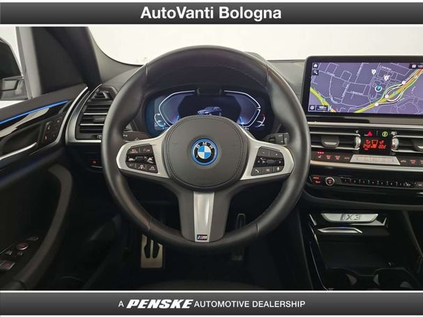 BMW iX3 M Sport Inspiring 210 kW image number 27