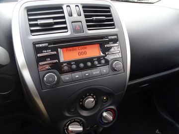 Car image 33