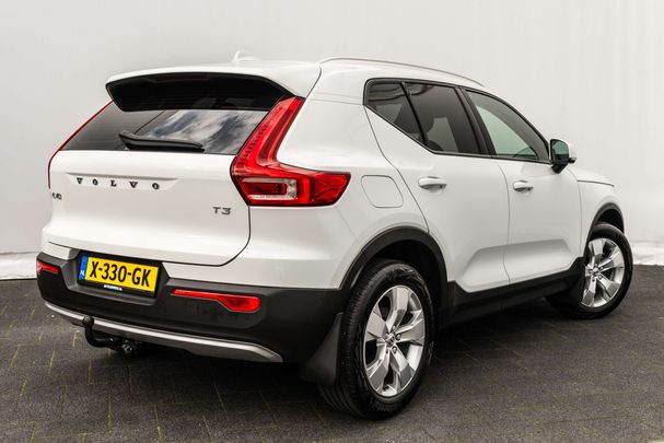 Volvo XC40 T3 Momentum 120 kW image number 6