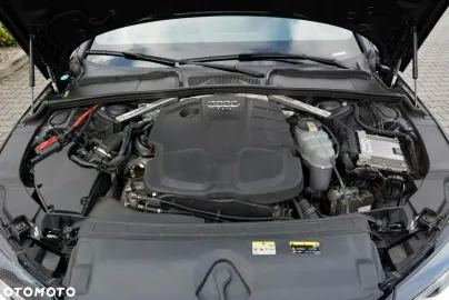 Car image 40