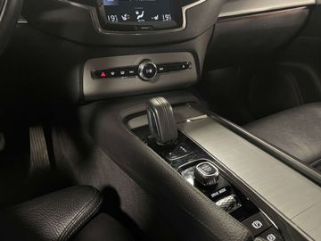 Car image 33