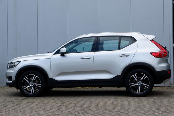 Volvo XC40 T4 T8 140 kW image number 9