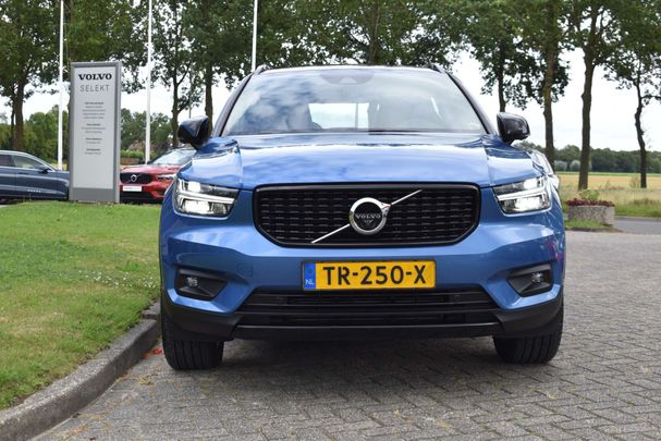 Volvo XC40 T4 AWD 140 kW image number 3