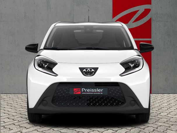 Toyota Aygo X 1.0 53 kW image number 2