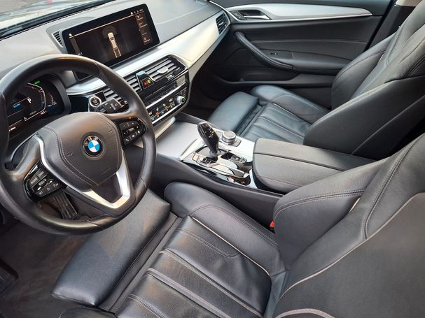 BMW 520i Touring 135 kW image number 5