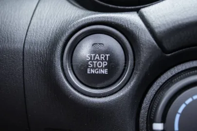 Car image 33