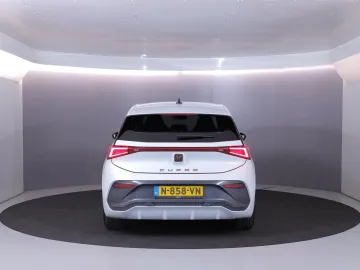 Car image 27