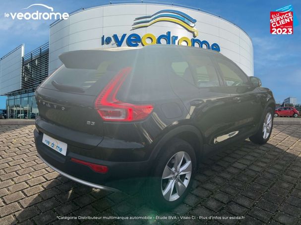 Volvo XC40 122 kW image number 12