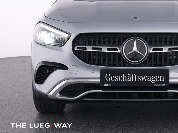 Mercedes-Benz GLA 180 100 kW image number 17