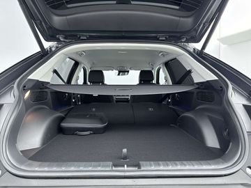 Car image 21