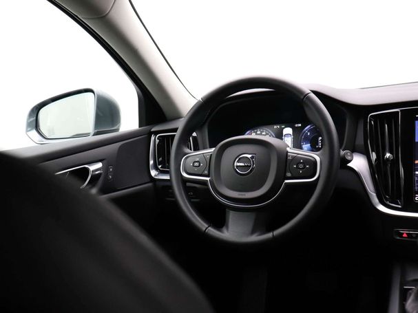 Volvo V60 D3 Momentum 110 kW image number 10