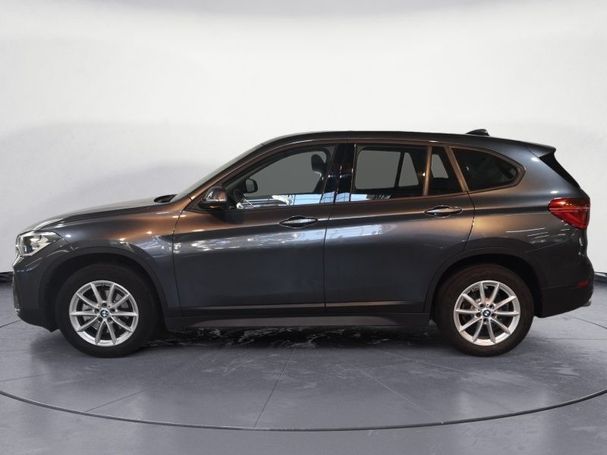 BMW X1 sDrive18i Advantage 100 kW image number 4