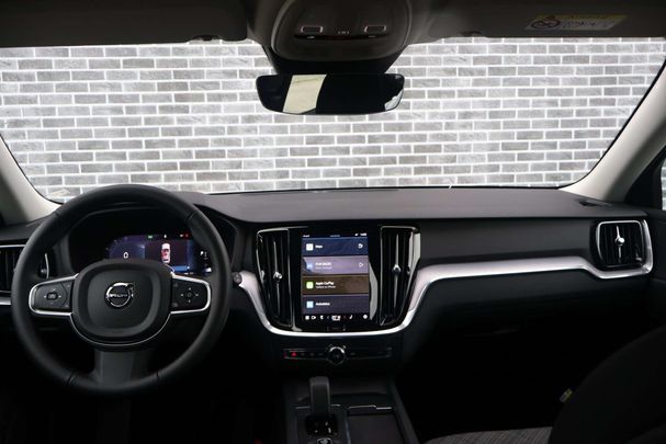 Volvo V60 B3 Essential 120 kW image number 20