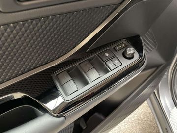 Car image 36